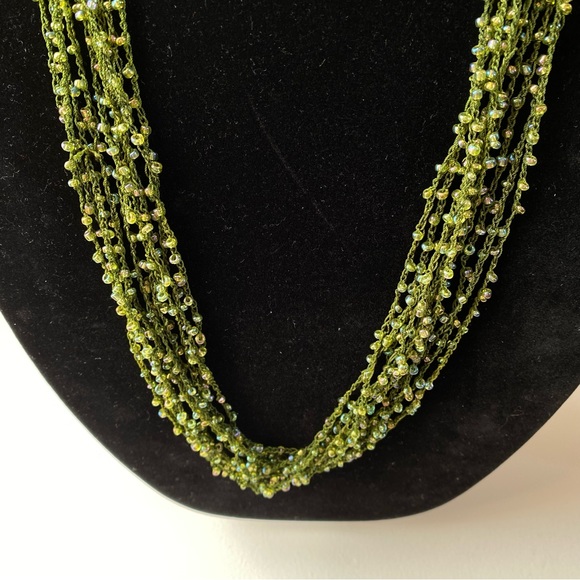 VINTAGE Beaded Necklace - Picture 2 of 7